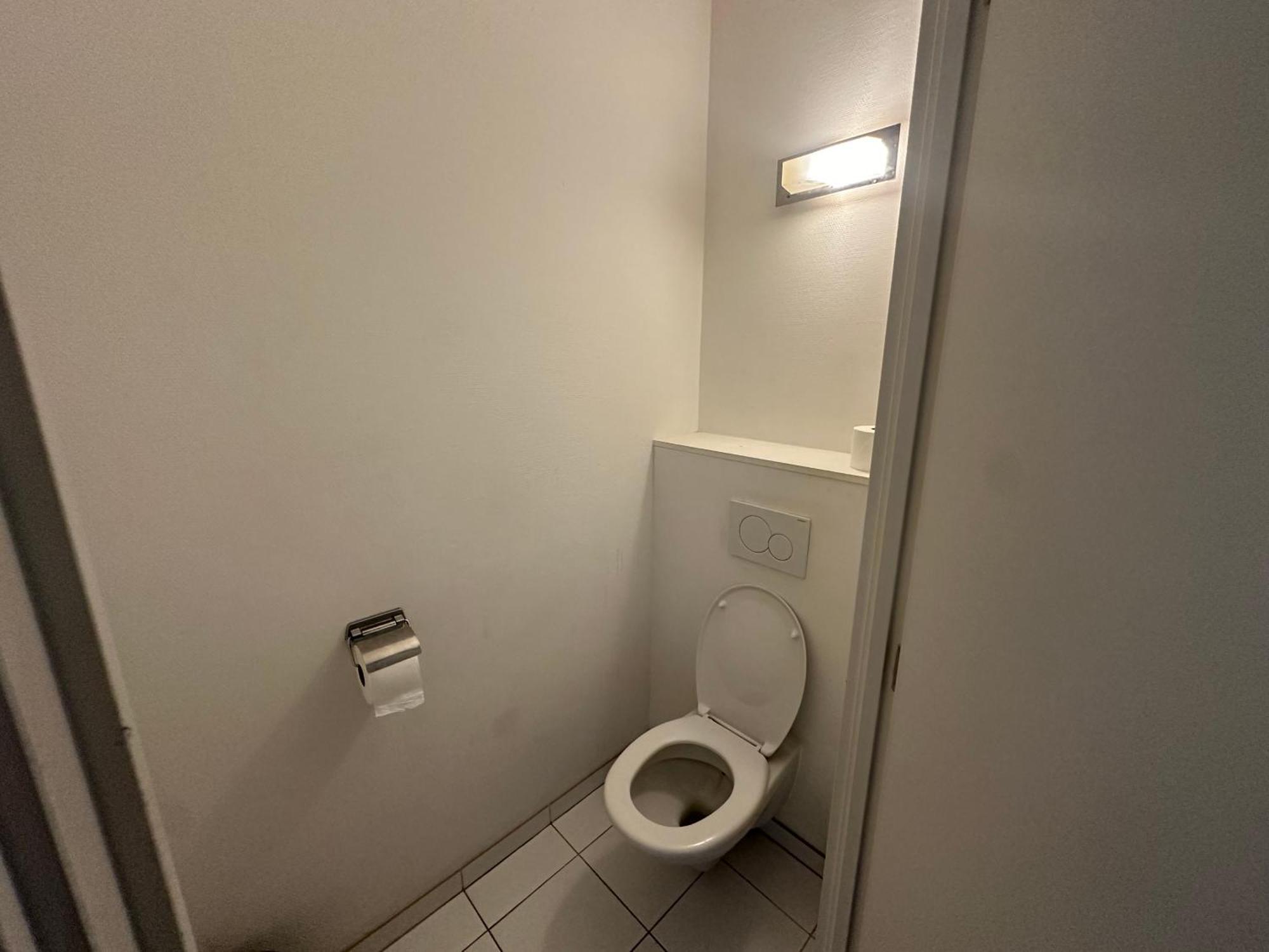 2 Bedroom Apartment In Center With Balcony Bruxelles Eksteriør billede